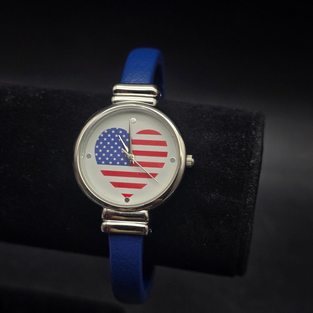Women's Patriotic Quartz Watch American Flag Heart WORKS Blue Clamper CUff